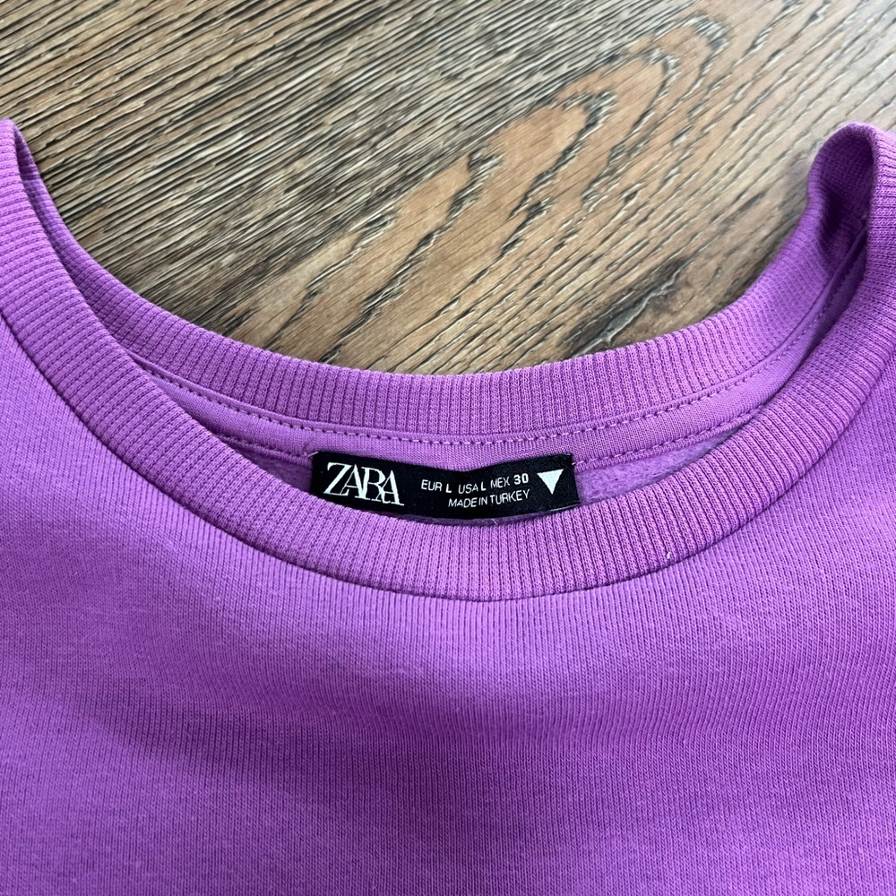 Zara Puff Sleeve Sweatshirt - Picture 6 of 6